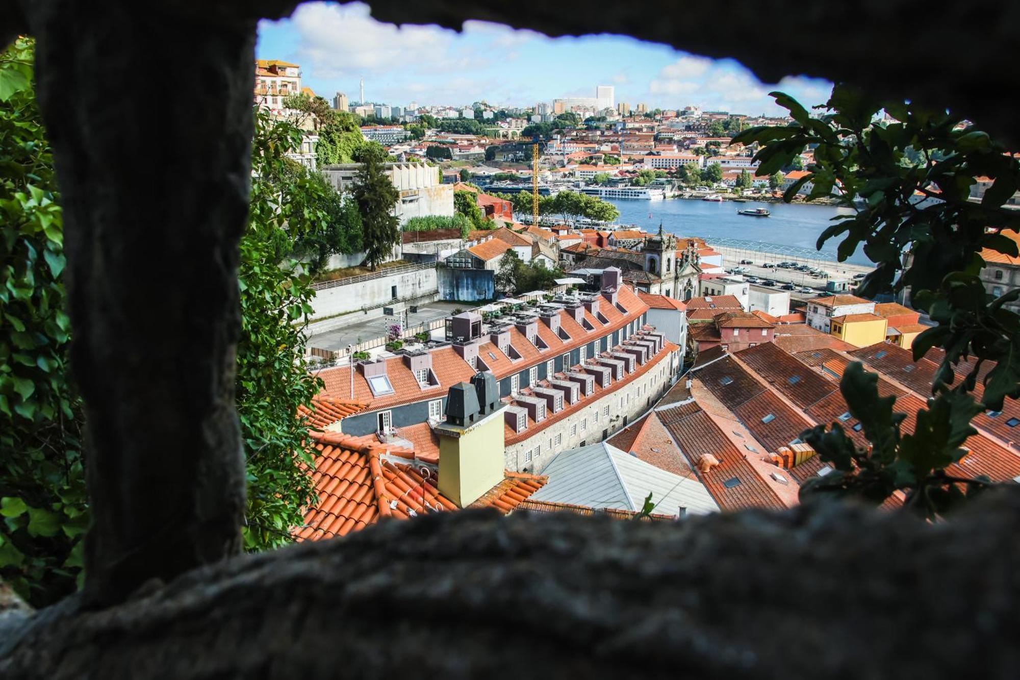 Timbre Virtudes Hotel Porto Ngoại thất bức ảnh View of the city from the castle